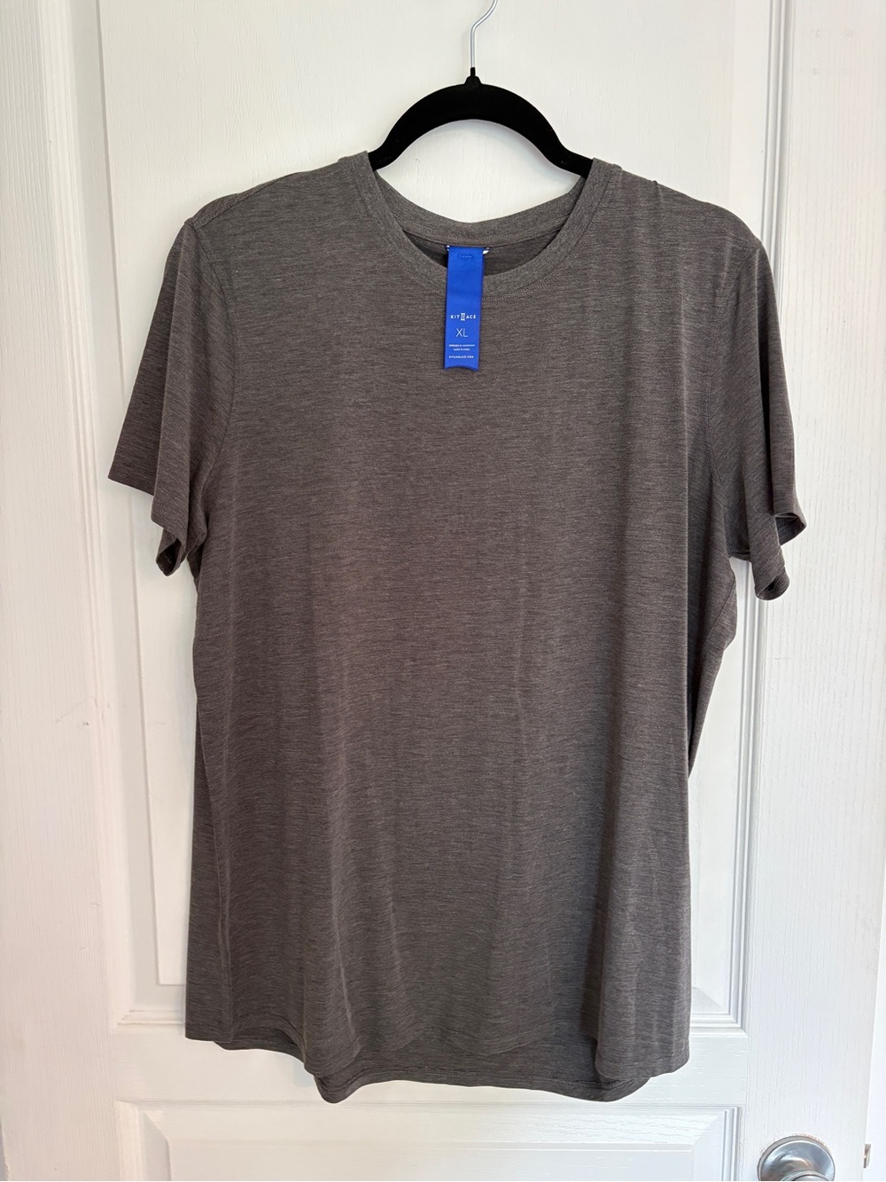 Kit and Ace Men's Crew Neck T-Shirt - Gray
